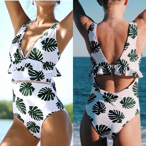 NWT Cupshe Banana Leaf Pattern One Piece - Small